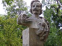 10 King Stanislaus s statue